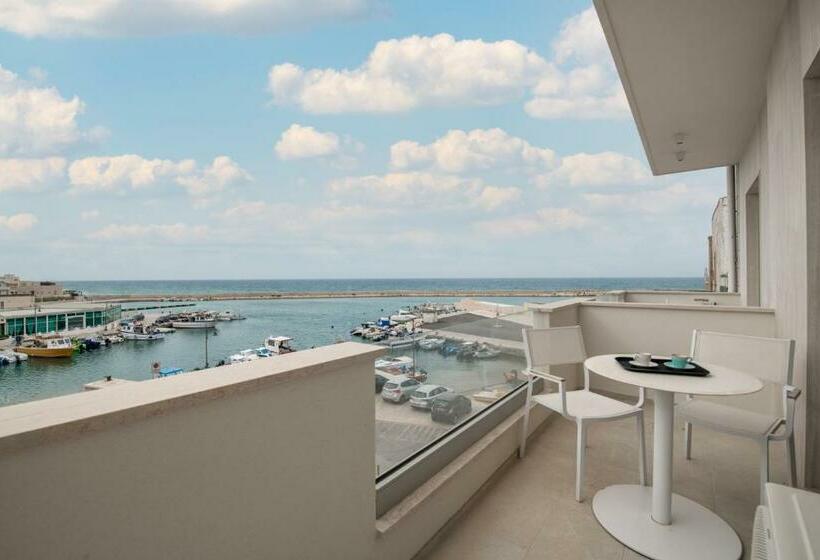 스탠다드 룸 바다 전망, Vie Del Porto