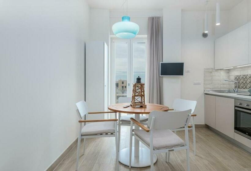 스탠다드 룸 바다 전망, Vie Del Porto