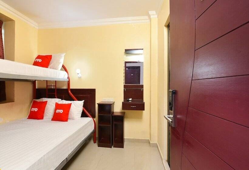 高级套房, Oyo 90562 J Hostels Pj