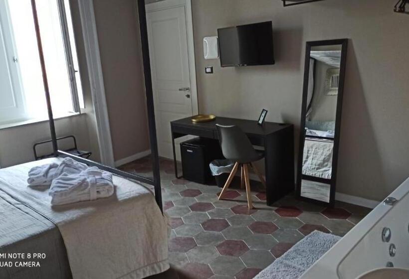 اتاق لوکس با چشم‌انداز, Palazzo Lupinacci   Dimora Storica Bed And Breakfast