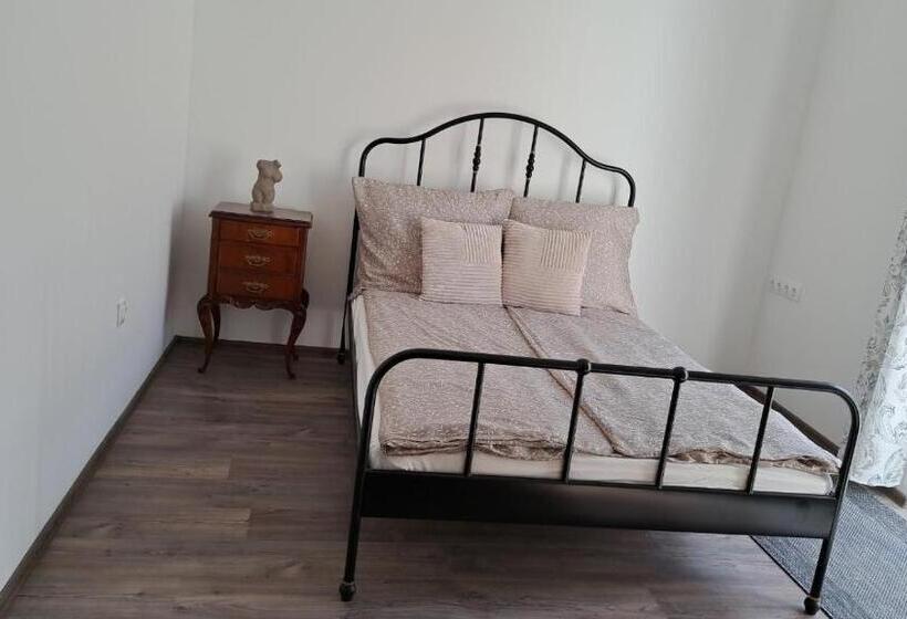 标准间, Castellum Apartman