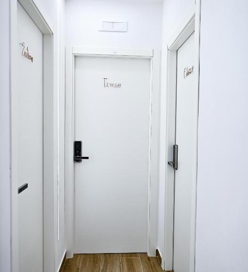 Номер Стандарт, Kore Suites&apartments