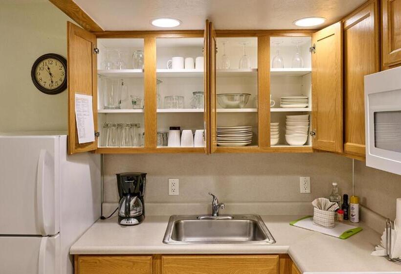 سوییت لوکس, D Sands Rentals