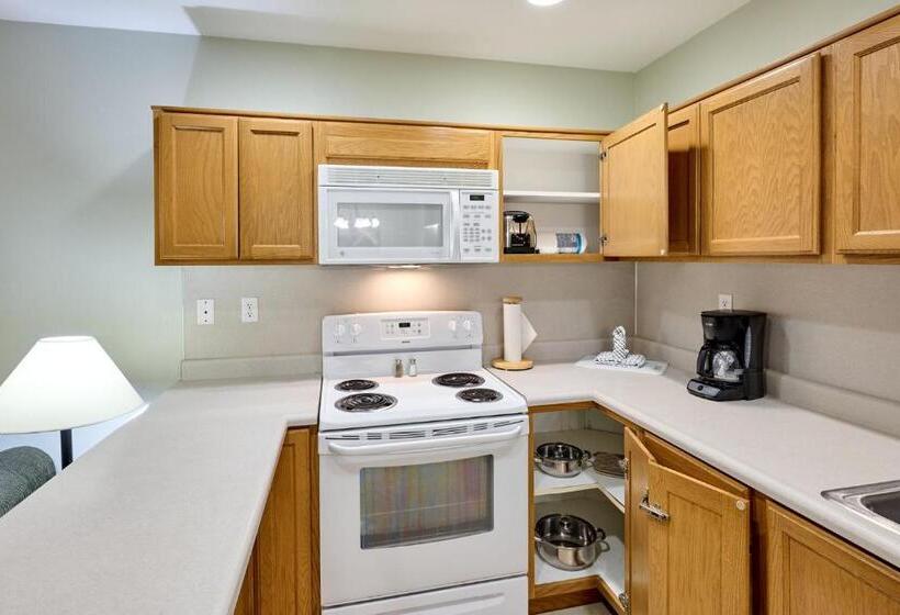 سوئیت با تخت بزرگ, D Sands Rentals