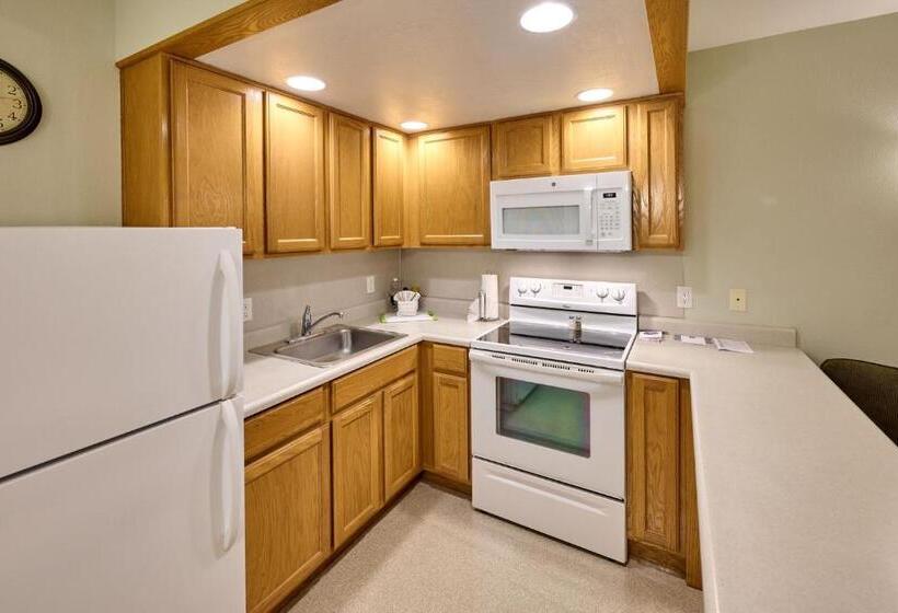 سوییت لوکس, D Sands Rentals