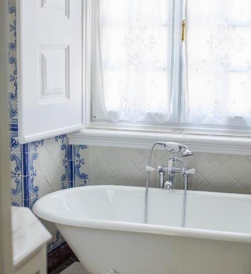 سوییت جونیور با چشم‌انداز دریا, Estoril Vintage