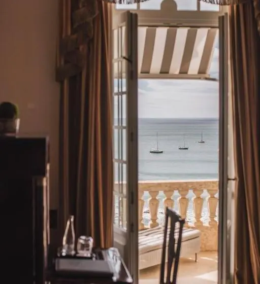 海の見えるマスタースイートルーム, Estoril Vintage
