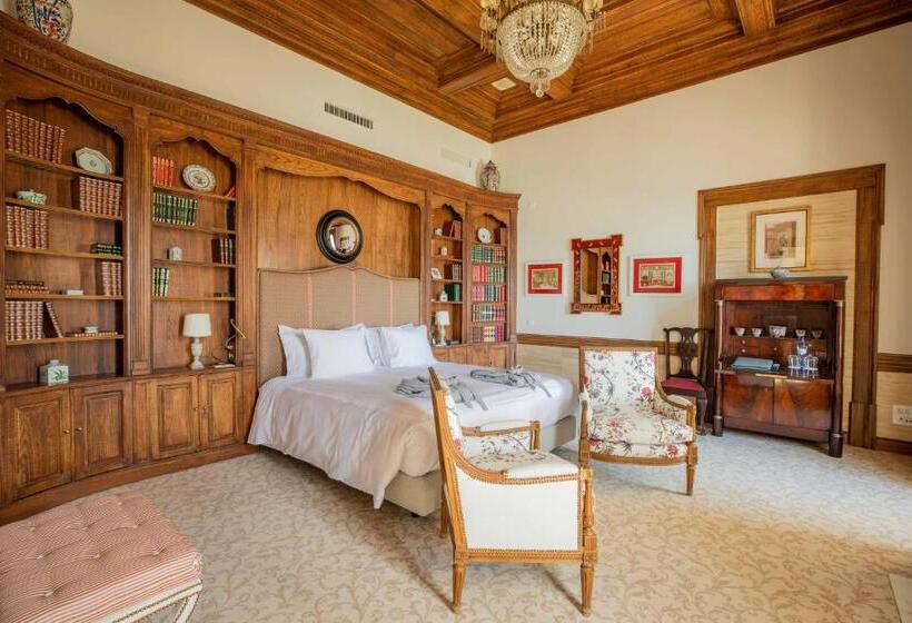 سوئیت مستر با چشم‌انداز دریا, Estoril Vintage