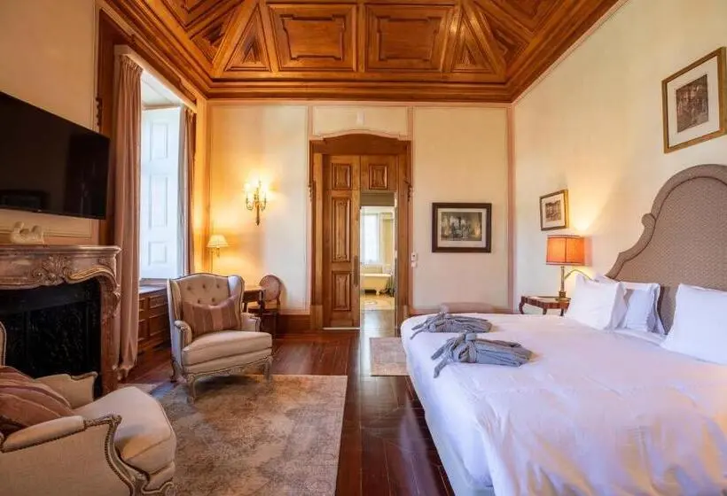 Superior suite with garden view, Estoril Vintage