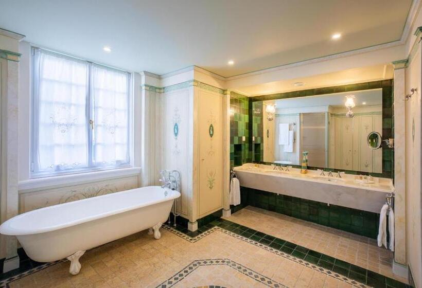 Superior suite with garden view, Estoril Vintage