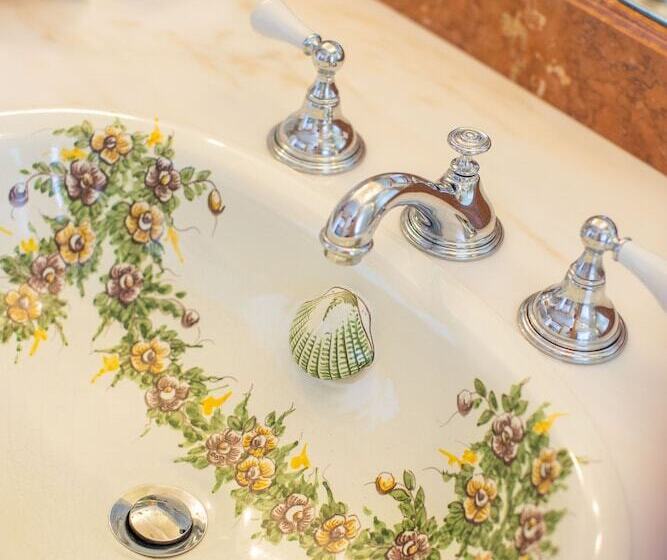 سوییت سوپریور با چشم‌انداز دریا, Estoril Vintage