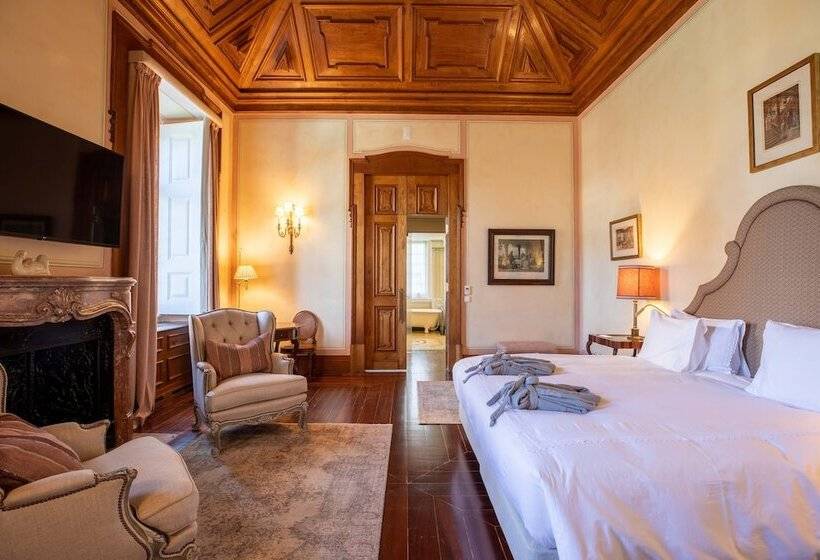 Superior suite with garden view, Estoril Vintage