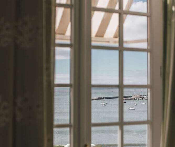 سوییت سوپریور با چشم‌انداز دریا, Estoril Vintage