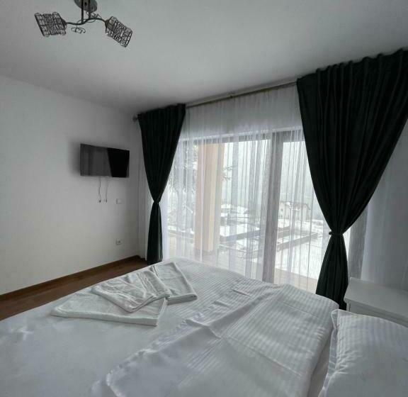 标准间带阳台, Silver Mountain Villa Colibita