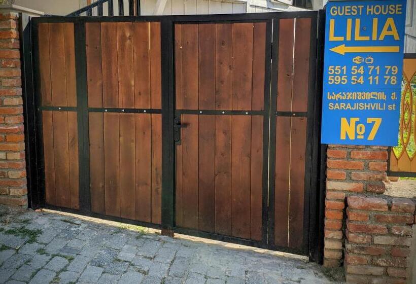 اتاق استاندارد سه نفره, Lilia Guesthouse