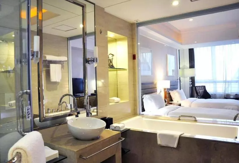 オーシャンビュースーペリアールーム, New Century Hotel Qingdao