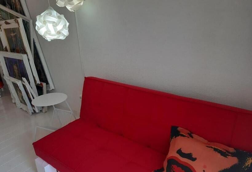 豪华工作室, Art Villa Claudia