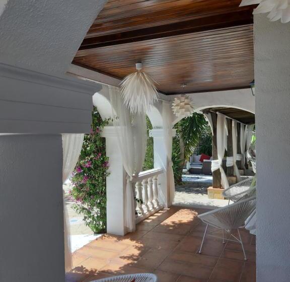 2间卧室的房子, Art Villa Claudia