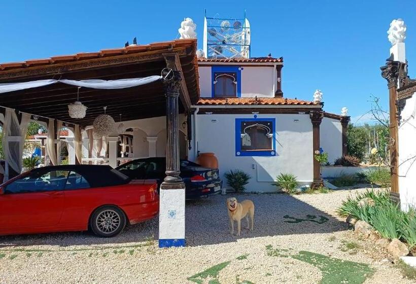 2间卧室的房子, Art Villa Claudia