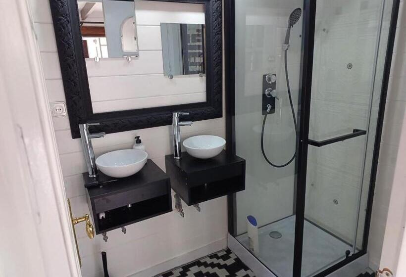 1间卧室的房子, Art Villa Claudia