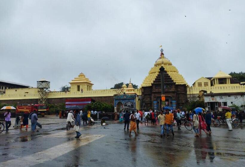 Ekonomiskt Rum, Divine View Ac Room For 2 Pax Swarna Bhavan