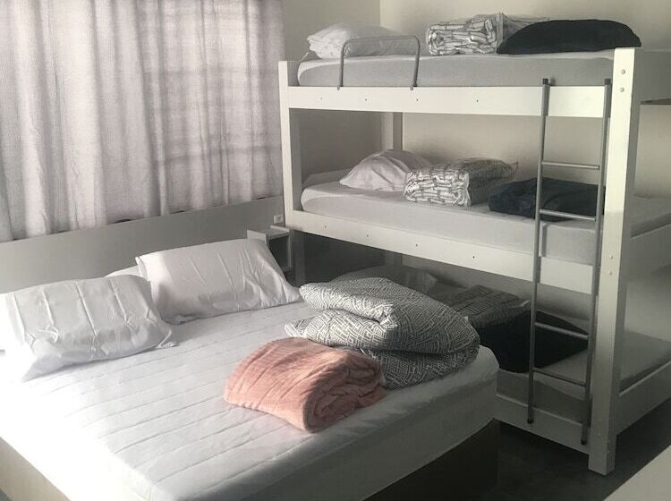 اتاق خانوادگی, Pousada Vip Armação