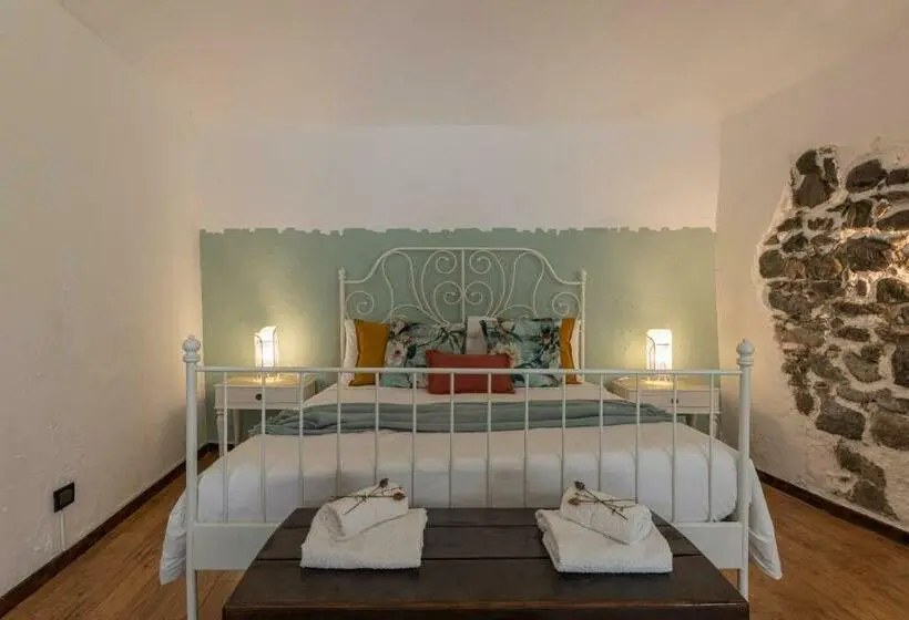 スタンダードルーム, B&b 503 Di Alessio E Orsola