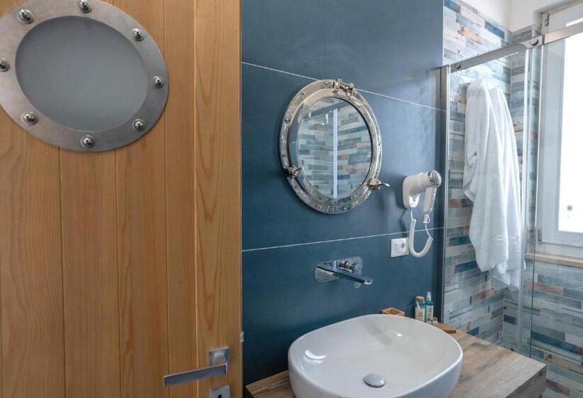 Quarto Deluxe, Dame Del Mare