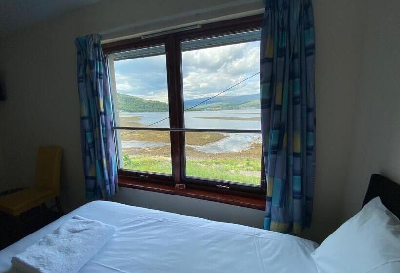 스탠다드 트리플 룸, Waterfront Lodge Accommodation Only