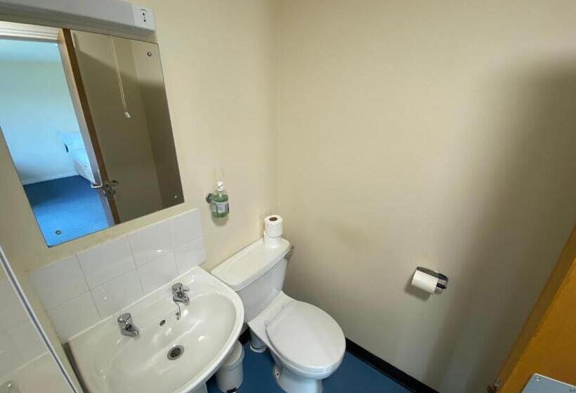 Номер Стандарт Трехместный, Waterfront Lodge   Accommodation Only