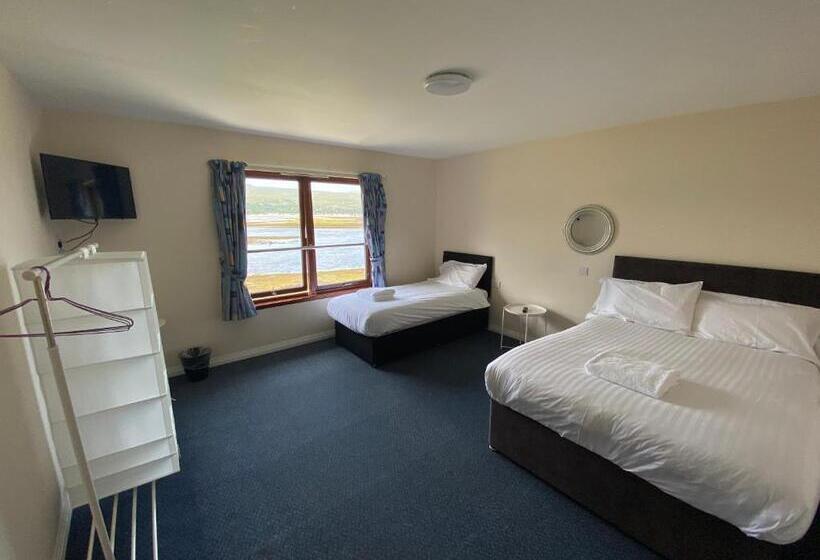 스탠다드 트리플 룸, Waterfront Lodge Accommodation Only