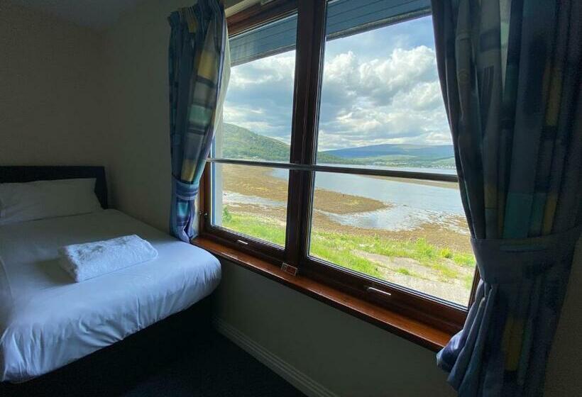 Номер Стандарт Трехместный, Waterfront Lodge   Accommodation Only