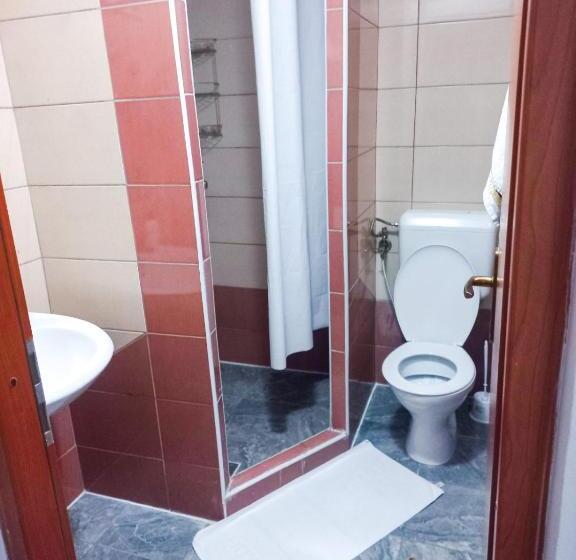 اتاق کلاسیک چهارنفره, Boutique Villa 84