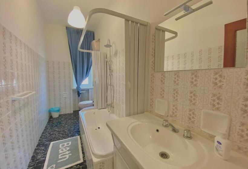 חדר משפחתי, Guest House Service   Modugno