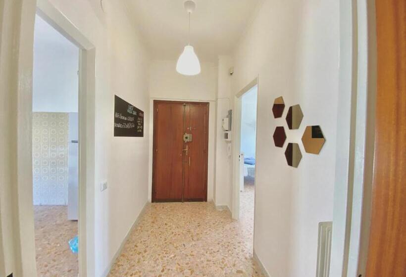 חדר משפחתי, Guest House Service   Modugno