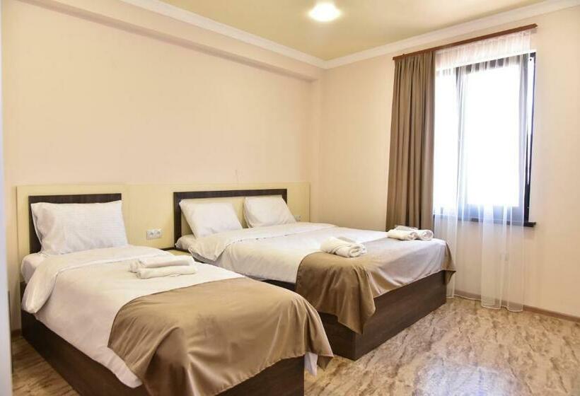 Трехместный Номер Стандарт с Балконом, Aba Resort