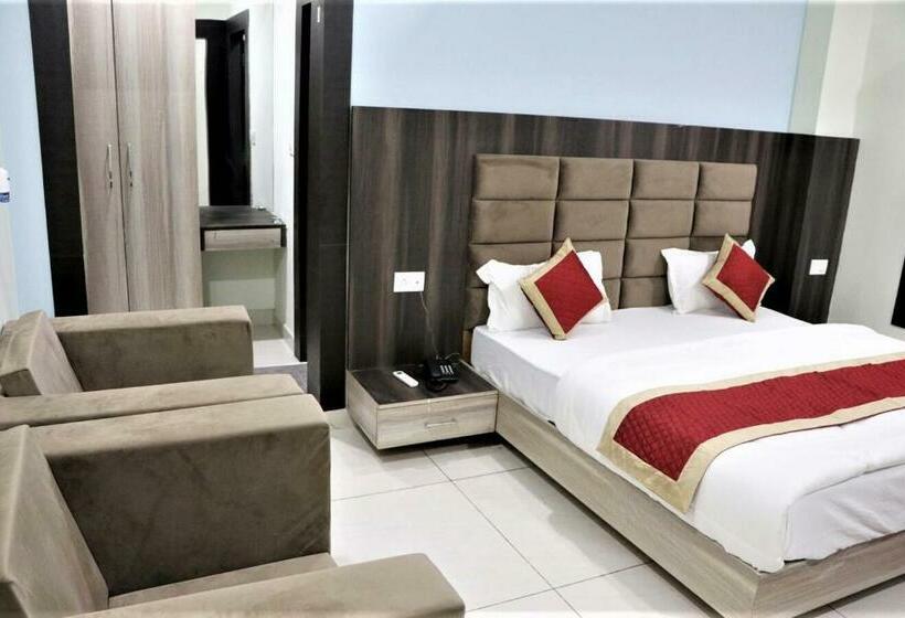 חדר דלוקס, Blue Pine