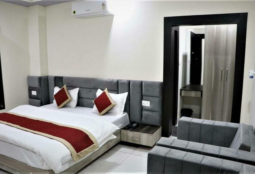 חדר דלוקס, Blue Pine