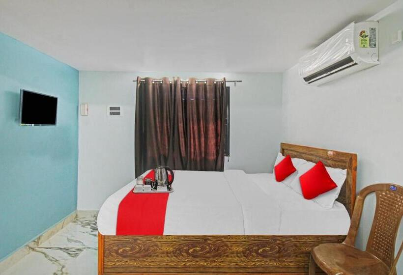 三人经典房间, Oyo 90210 J D Guest House