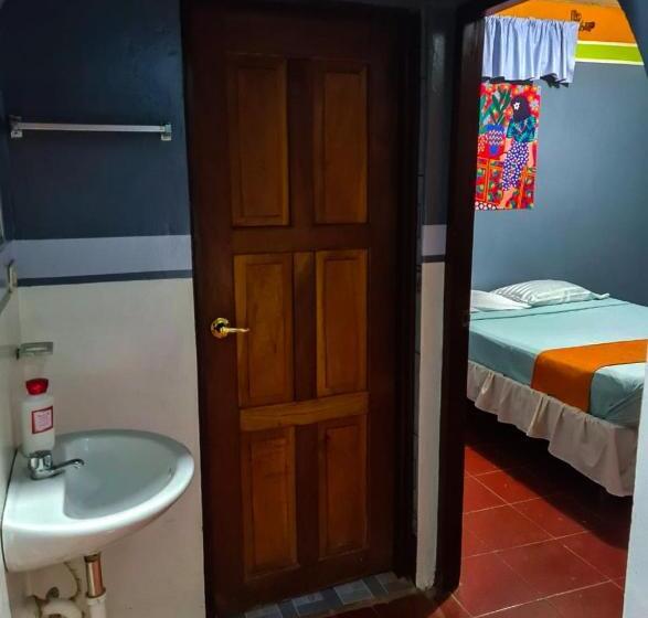 Номер Стандарт Совместная Ванная, Hostal Tortuga Viajera