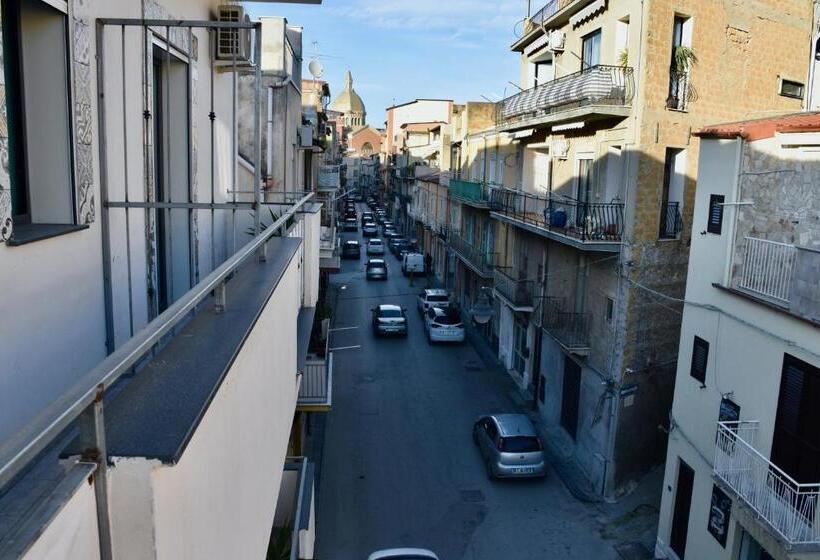 スタンダードトリプルルーム, B&b Aurora