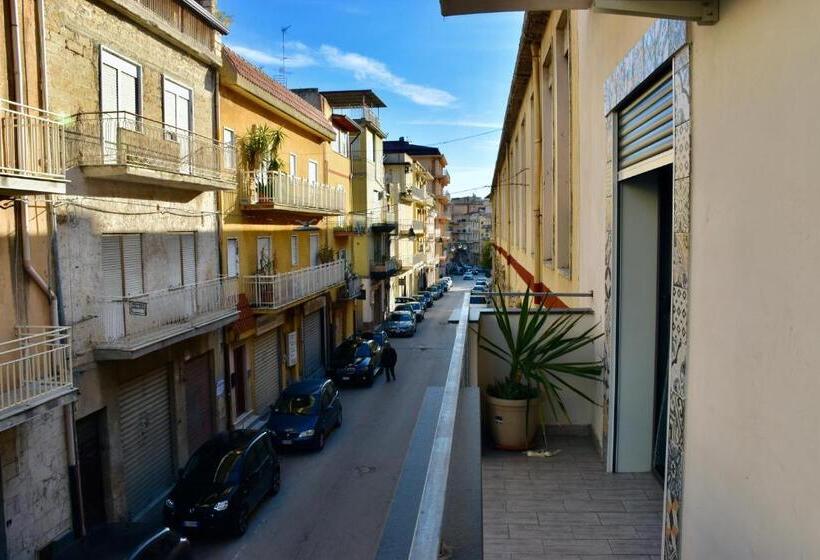 スタンダードトリプルルーム, B&b Aurora