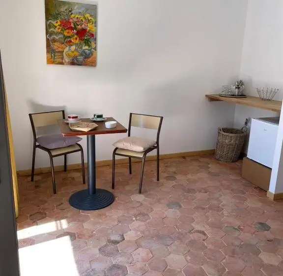 Habitación Estándar, La Secrète