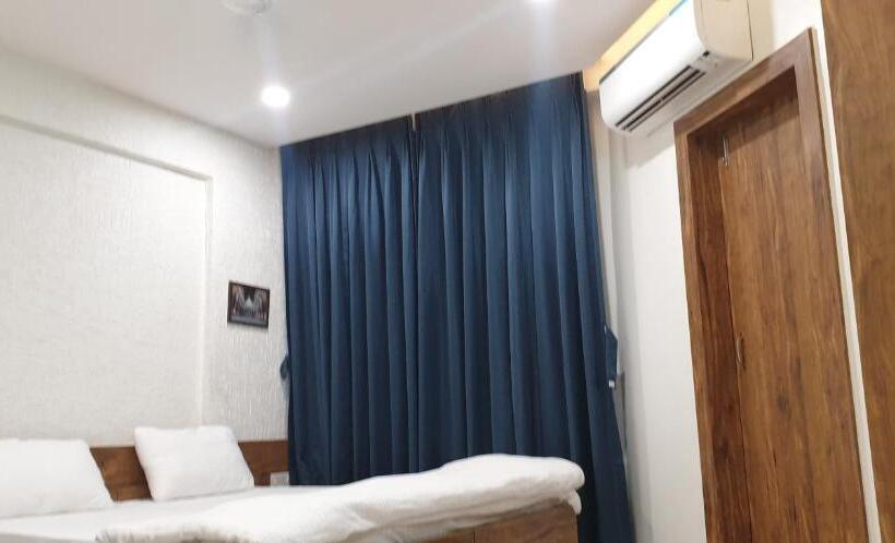 デラックスルーム, Kartiki