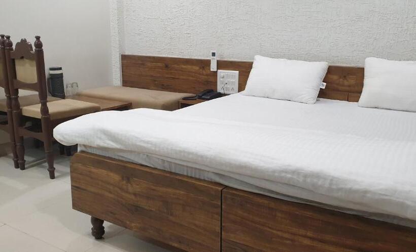 デラックスルーム, Kartiki