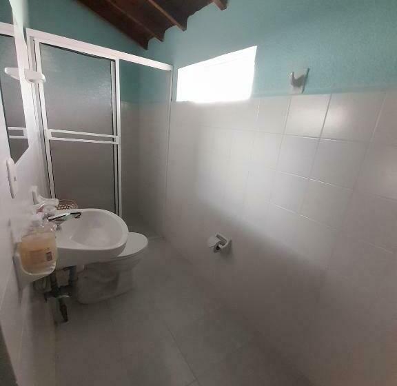 スタンダード４人部屋, Hostal Heliconias