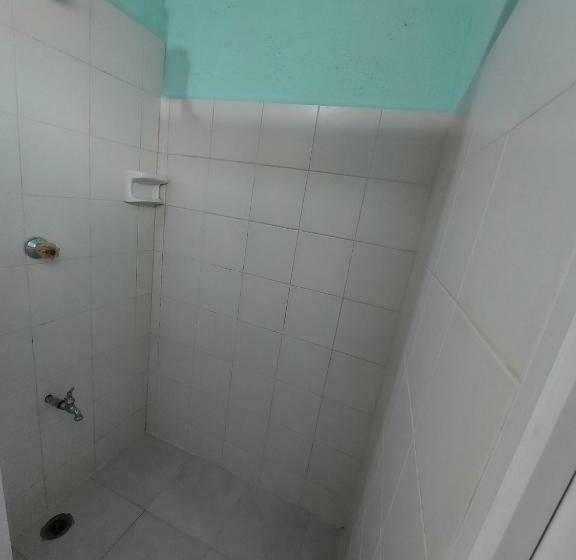 スタンダード４人部屋, Hostal Heliconias