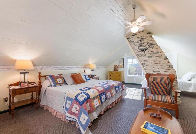 Номер Стандарт, Saratoga Farmstead B&b