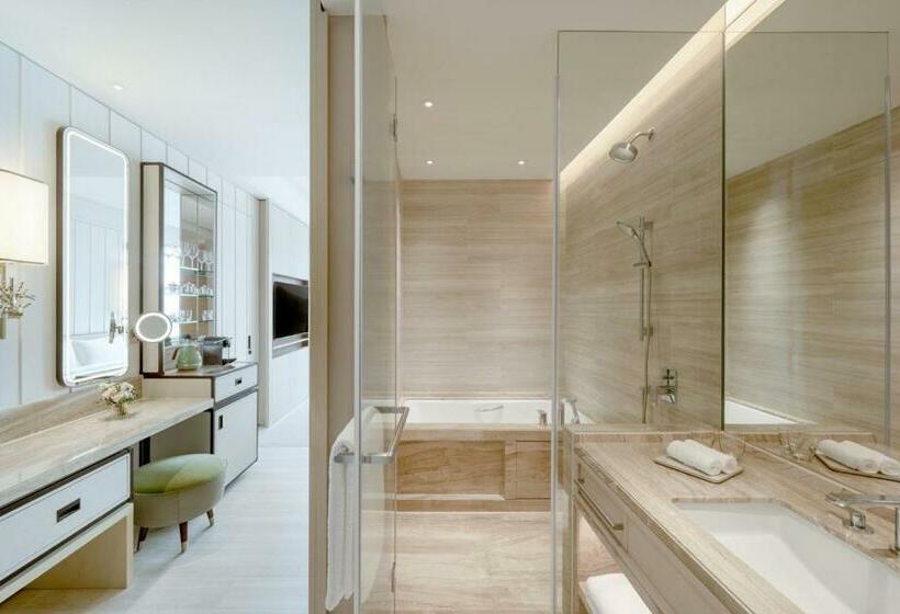 اتاق استاندارد با تخت بزرگ, The Fullerton Ocean Park Hotel Hong Kong