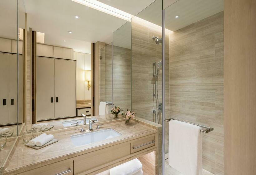 اتاق استاندارد با تخت دو نفره بزرگ, The Fullerton Ocean Park Hotel Hong Kong